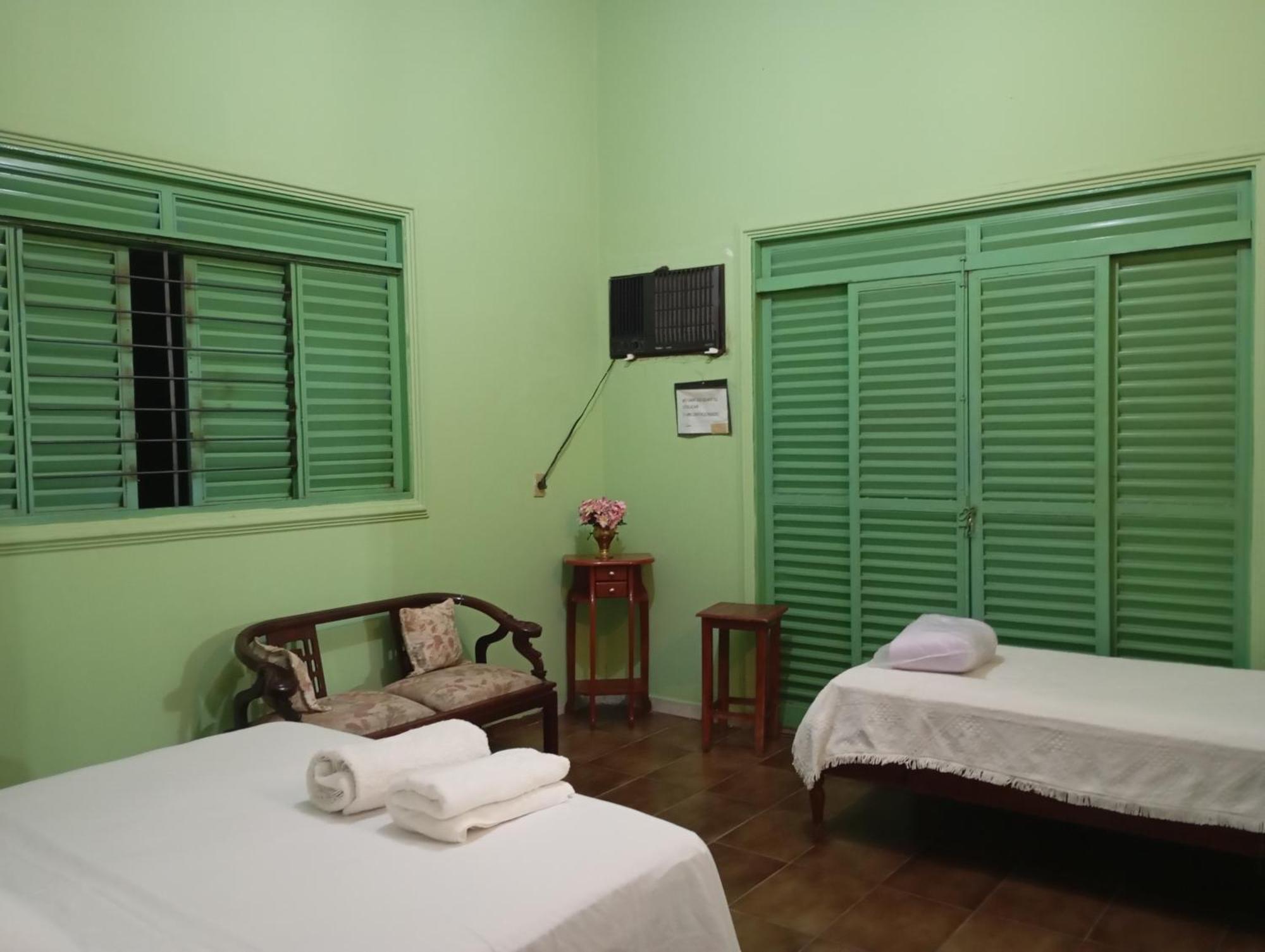 Hospedagem Casa Da Waldir, Quarto Suite 01 Goiás Eksteriør bilde