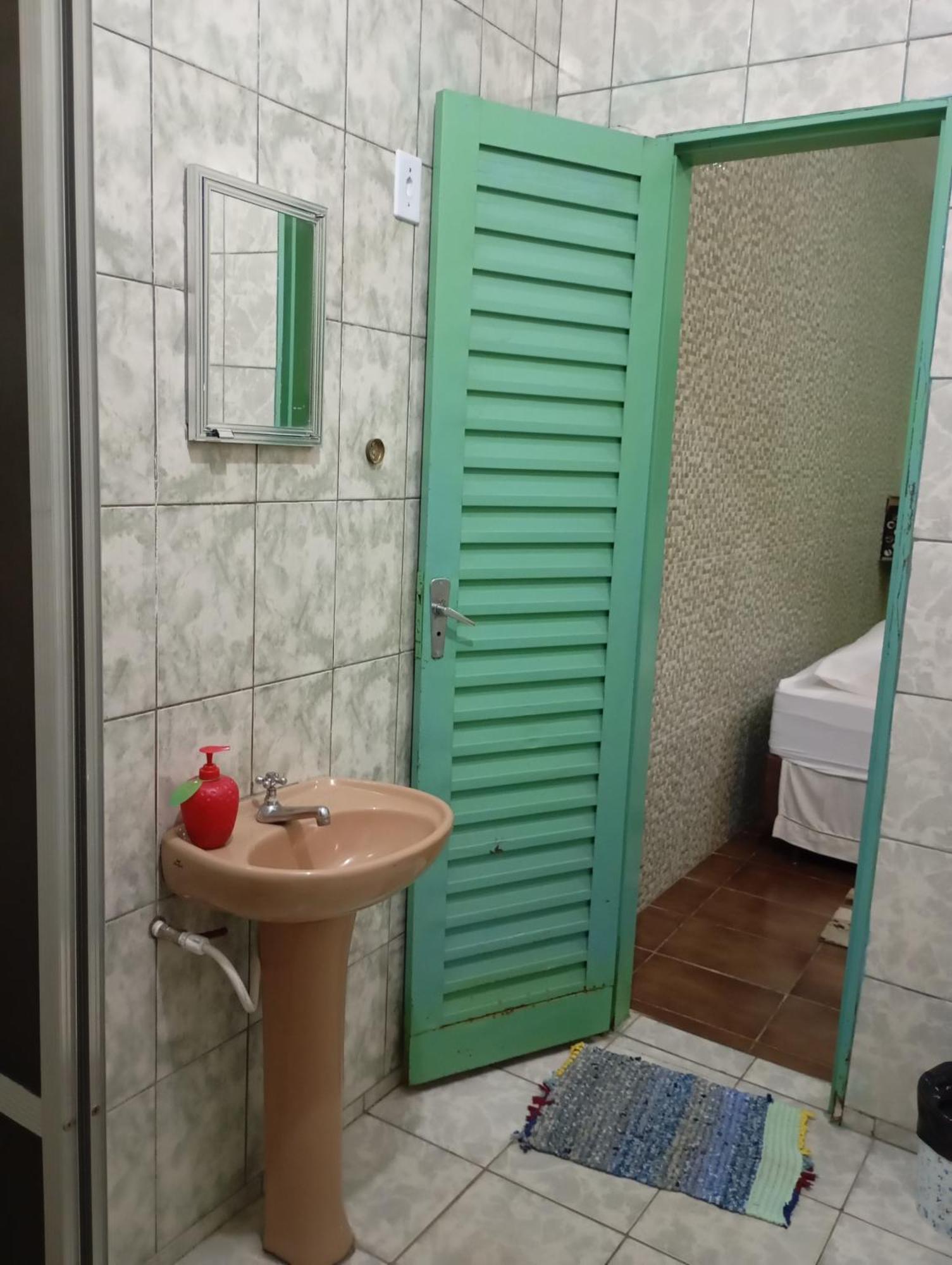 Hospedagem Casa Da Waldir, Quarto Suite 01 Goiás Eksteriør bilde